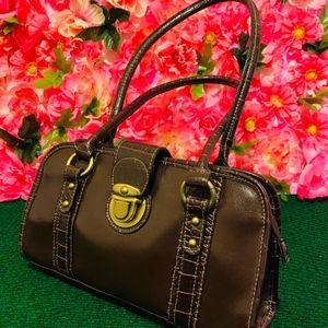 Brown purse in well condition